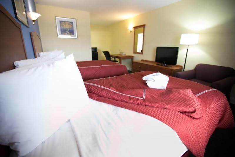 Days Inn by Wyndham Elmsford Eksteriør bilde